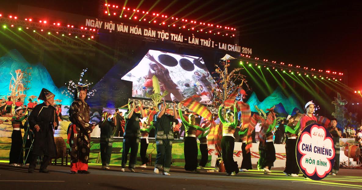 Ngày hội văn hóa dân tộc Thái lần 1 Lai Châu năm 2014
